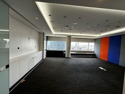 Gateway West (D7), Office #568705061